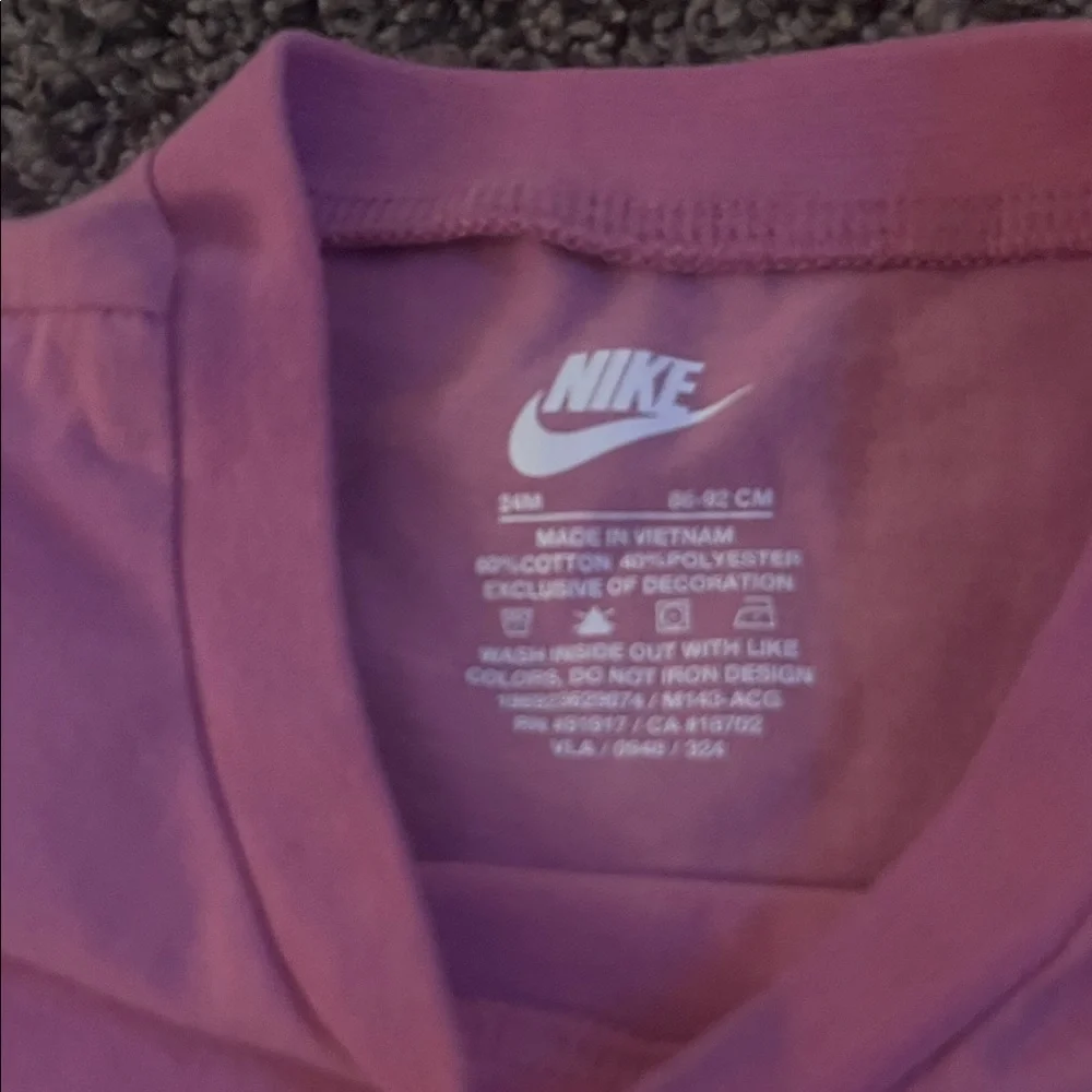 Nike Girls Pink Short Sleeve Tee & Shorts Set - Picture 2 of 2